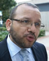 Andr&eacute;s Ca&ntilde;iz&aacute;lez
